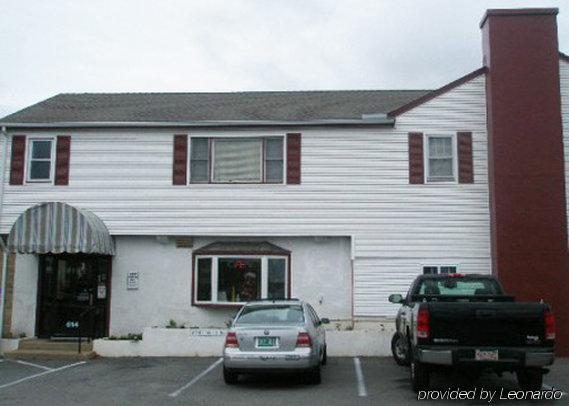 Hyannis Host Inn Εξωτερικό φωτογραφία