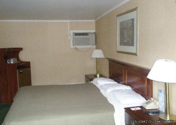 Hyannis Host Inn Δωμάτιο φωτογραφία